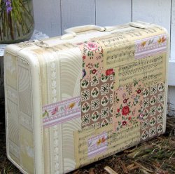 Craft Ideas Vintage Luggage on So Cool    Vintage Suitcase   Mixed Kreations Jewelry Craft Blog