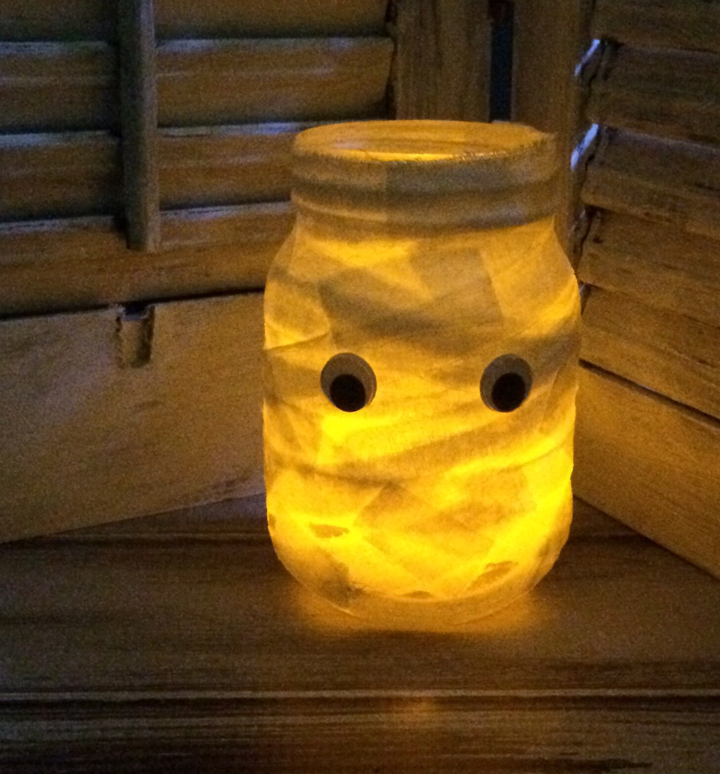 Mason Jar Mummy