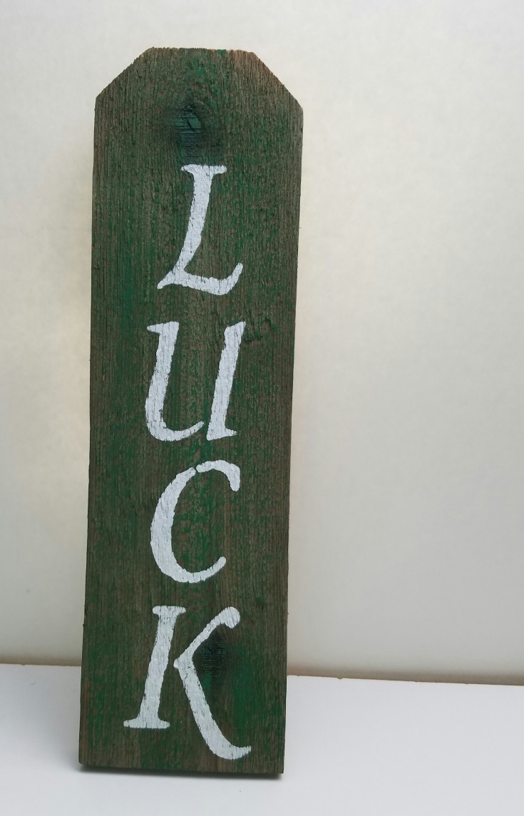 How to Make a Saint Patrick Day Luck Sign 