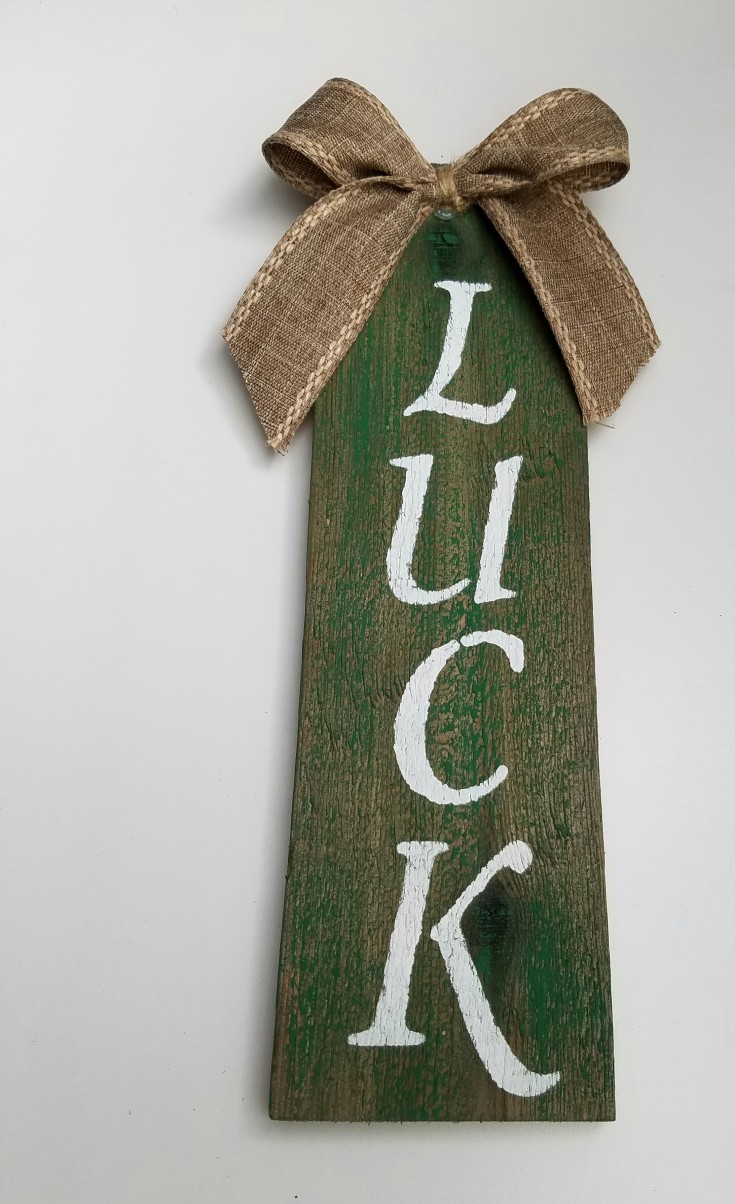 How to Make a Saint Patrick Day Luck Sign 