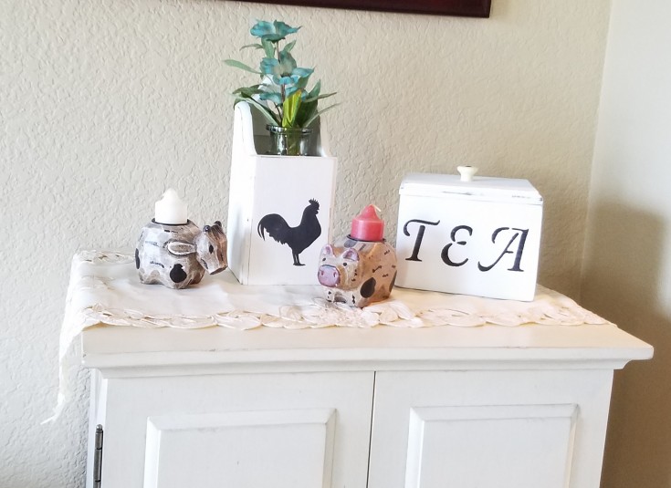 How To Give A Wood Box The Farmhouse Style Look