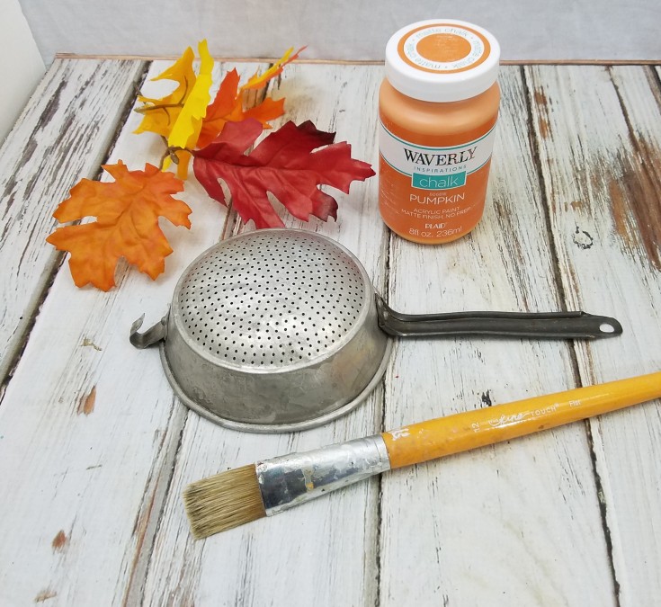 How to make a Vintage Strainer Jack-O-Lantern | Diy Fall Décor #HolidayDecor #HomeDecor #JackOLantern #repurposed #upcycled #diy MixedKreations.com