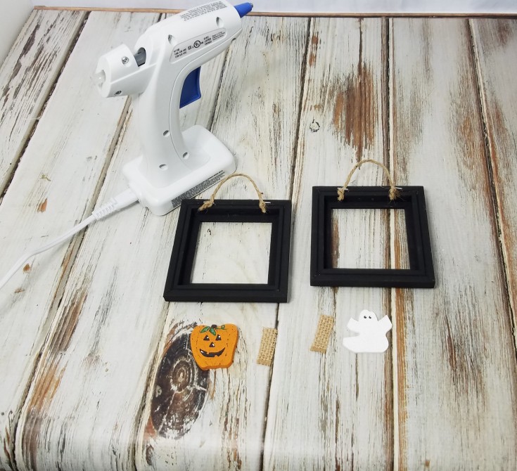 Repurposed Halloween Decor - mini ghost and pumpkin frames