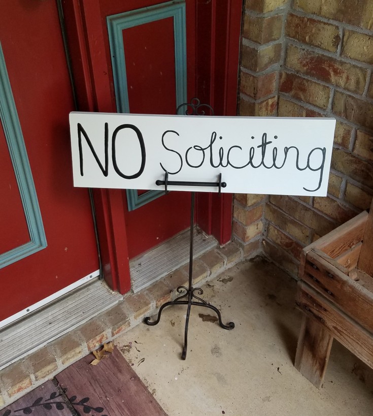 Toilet paper stand sign holder | diy No soliciting sign and stand #diy #NoSoliciting #sign MixedKreations.com