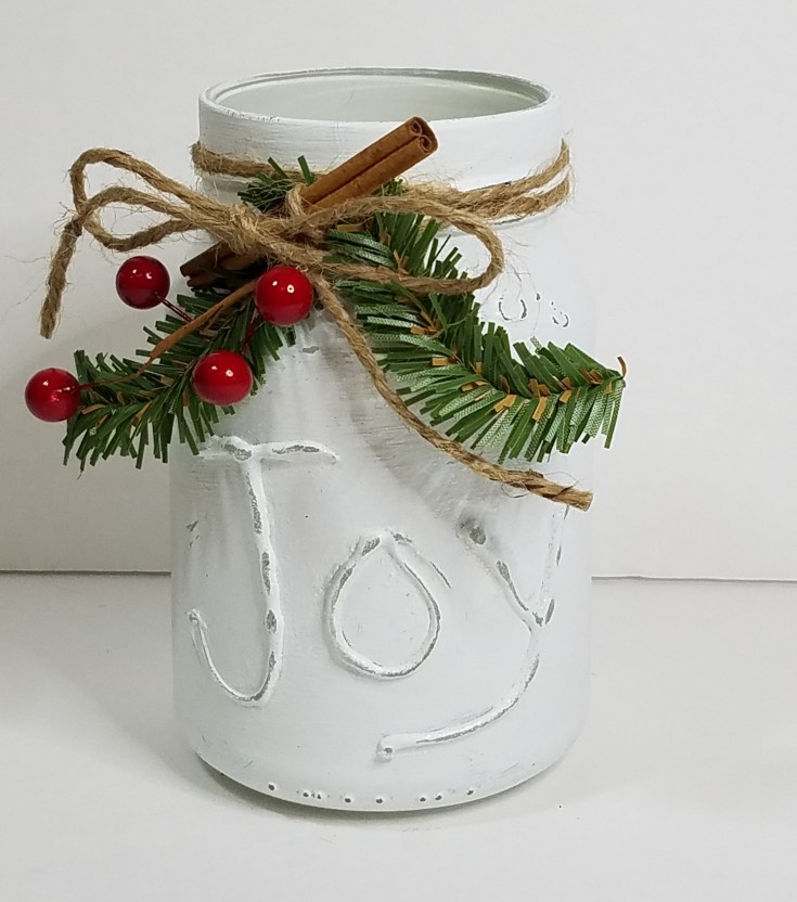 How to repurpose a jar into holiday decor, Repurposed holiday decor jar, MixedKreations.com