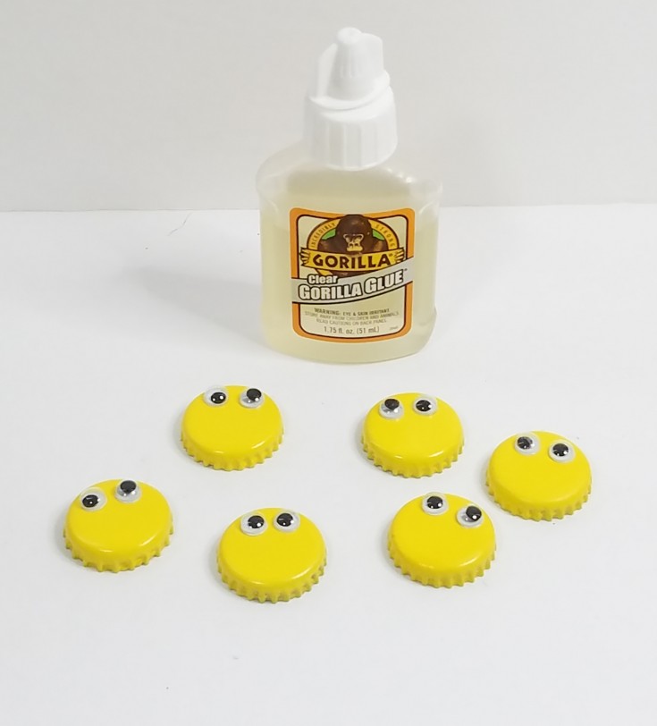 Easy bottle cap emoji magnets, how to upcycle bottle caps into emoji magnets, diy emoji magnets