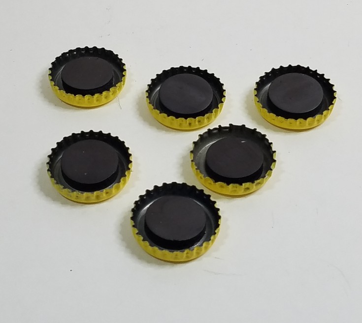 Easy bottle cap emoji magnets, how to upcycle bottle caps into emoji magnets