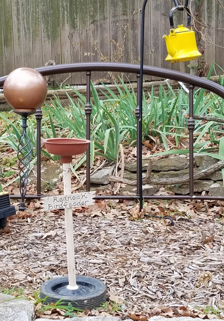 How to Make a Redneck Bird Feeder out of a wheel and a toilet plunger, diy redneck birdfeeder, MixedKreations.com
