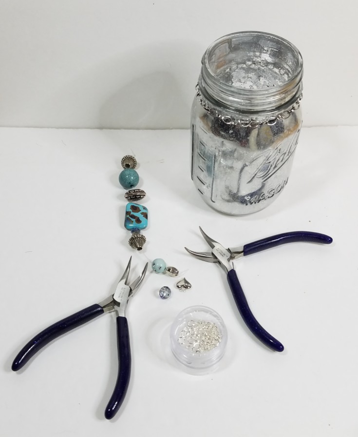 diy mercury glass jars, upcycle a glass jar with looking glass spray paint